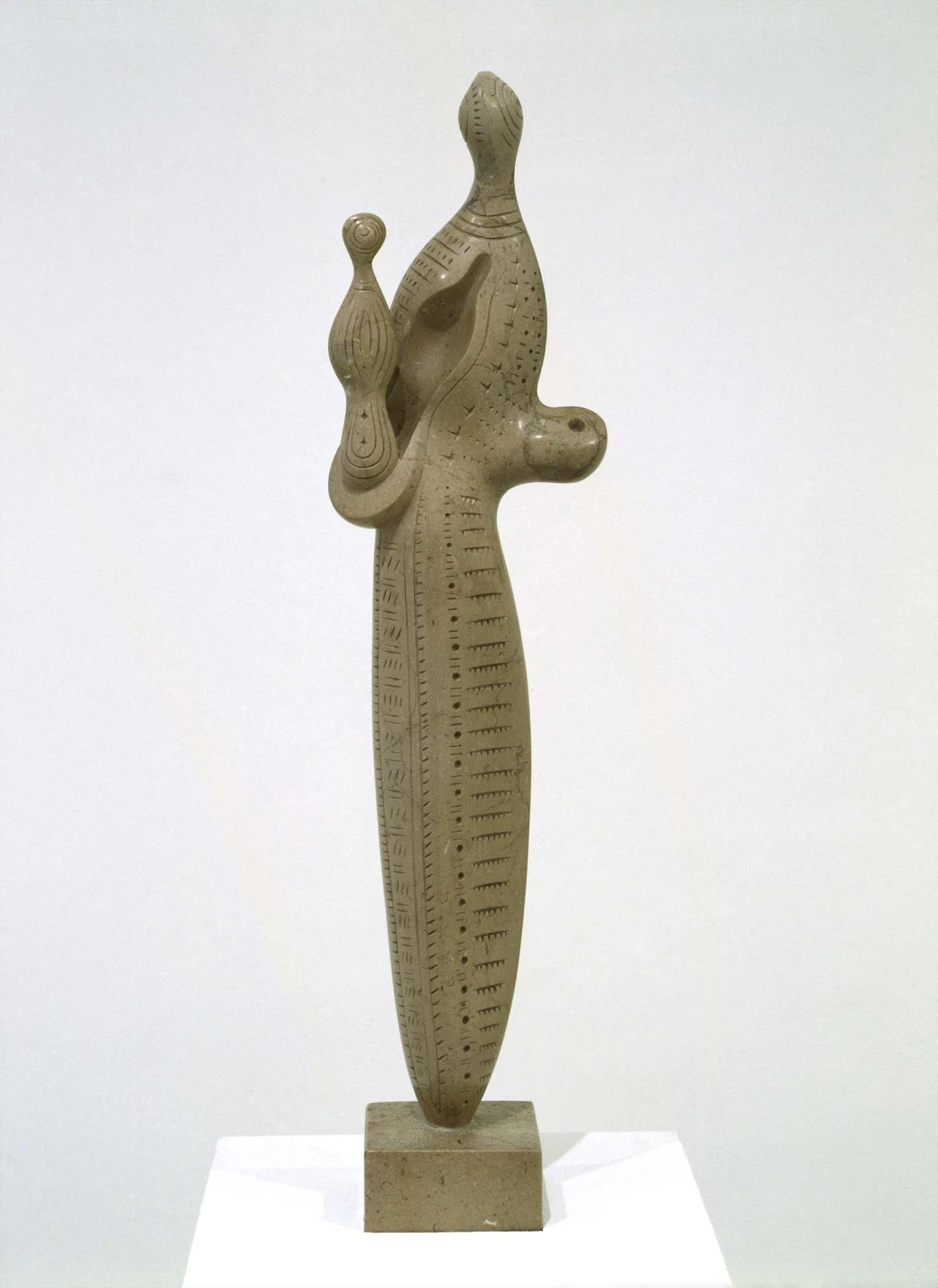 Alberto. Maternidad, 1930. Escultura. Colección Museo Nacional Centro de Arte Reina Sofía, Madrid
