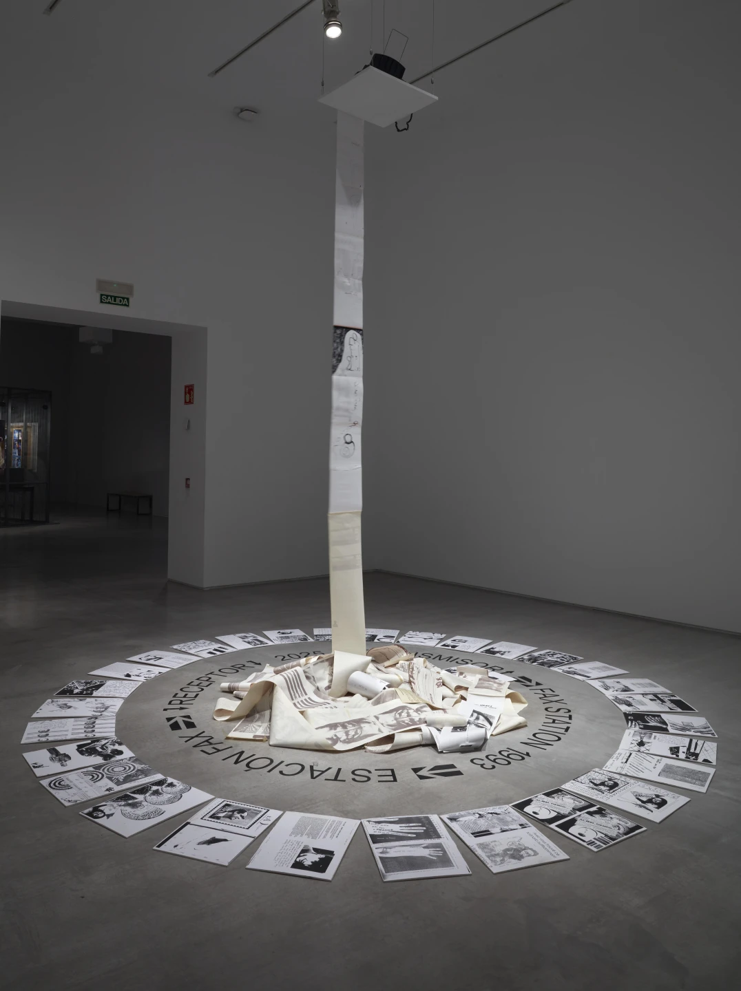 Vista de la exposición Marisa González. Un modo de hacer generativo. Museo Reina Sofía, 2025 