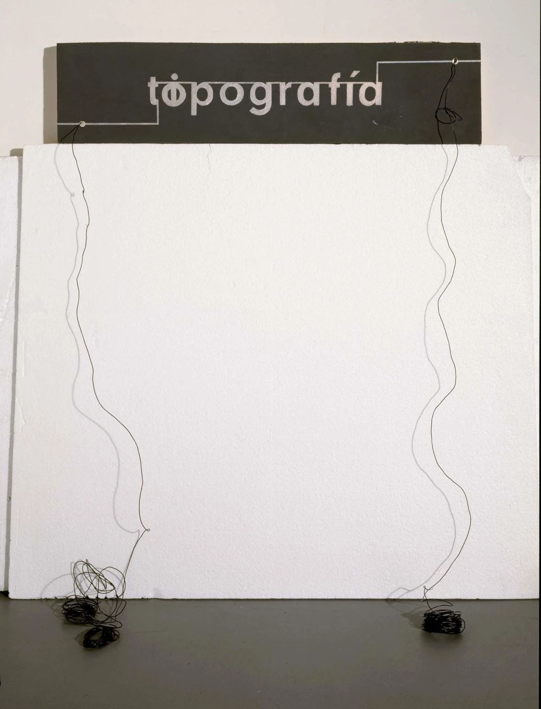 AD00040