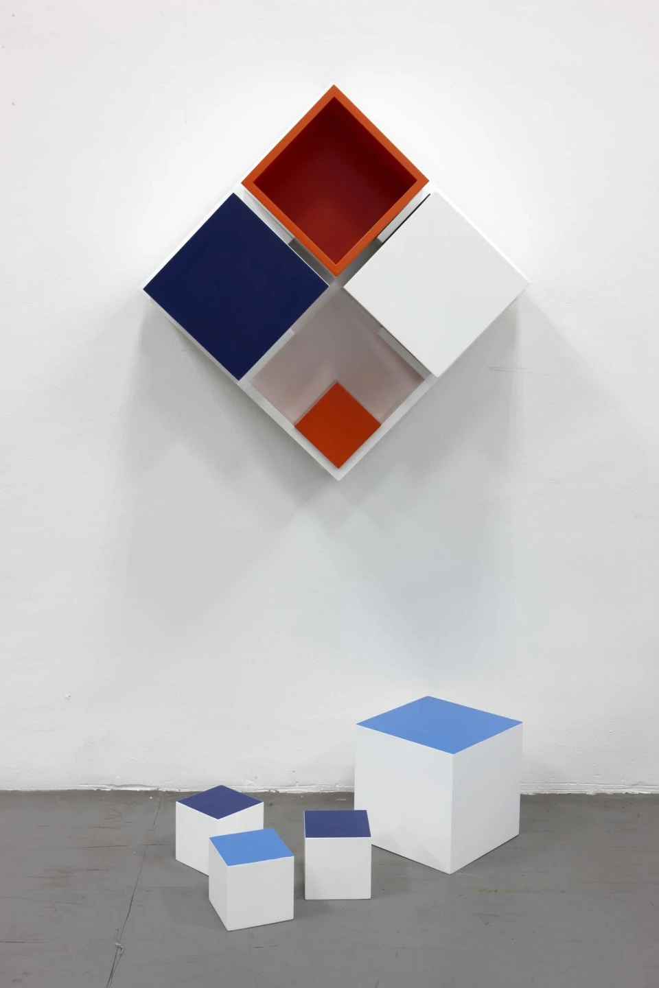 AD05228_007
