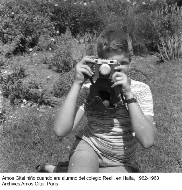 Amos Gitai niño cuando era alumno del colegio Reali, en Haifa, 1962-1963