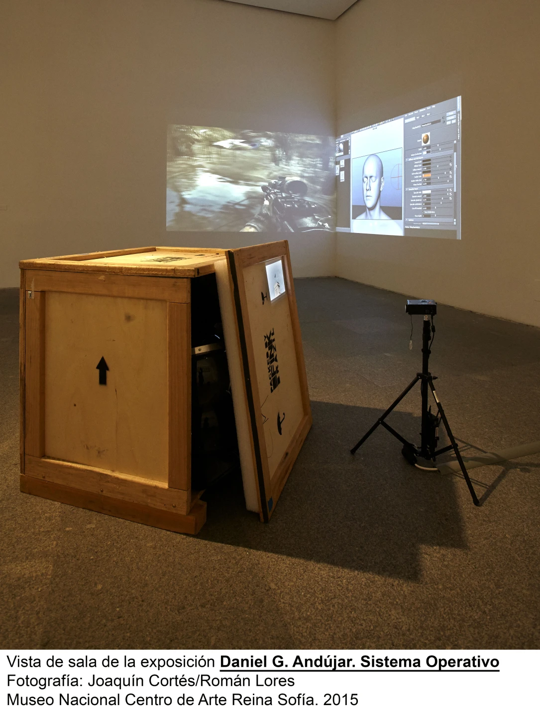 Vista de sala de la exposición Sistema Operativo, de Daniel G. Andújar. Fotografía: Joaquín Cortés/Román Lores. Museo Nacional Reina Sofía, 2015