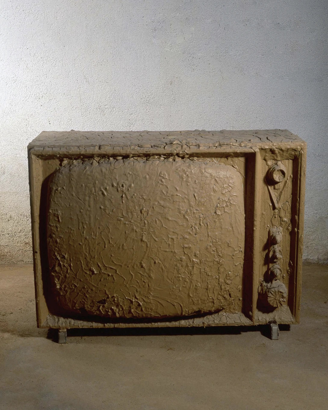 Pere Noguera Primera enfangada (estudio)y Televisió (Televisión) (1979) ©Pere Noguera. Museo Reina Sofía