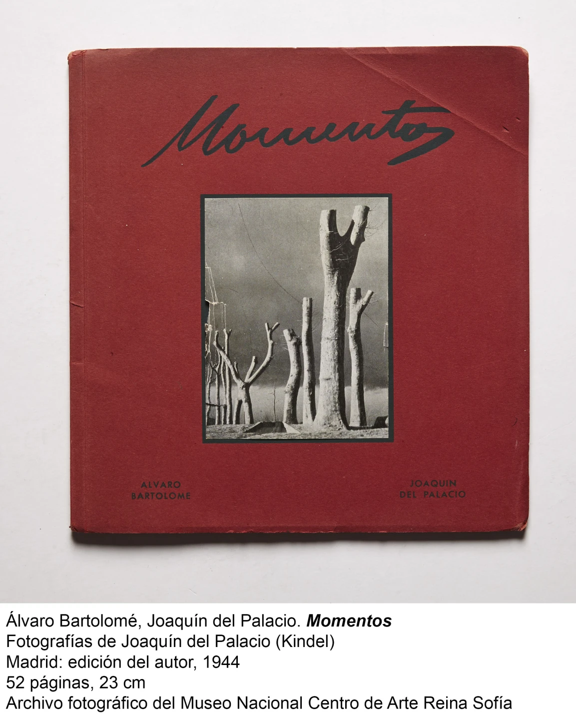 Álvaro Bartolomé, Joaquín del Palacio. Momentos. Madrid: edición del autor, 1944