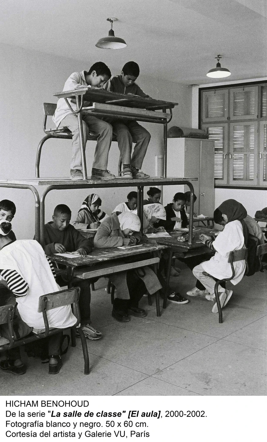 Hicham Benohoud. Serie el aula 2000-2002, cortesía del artista y Galerie VU, París