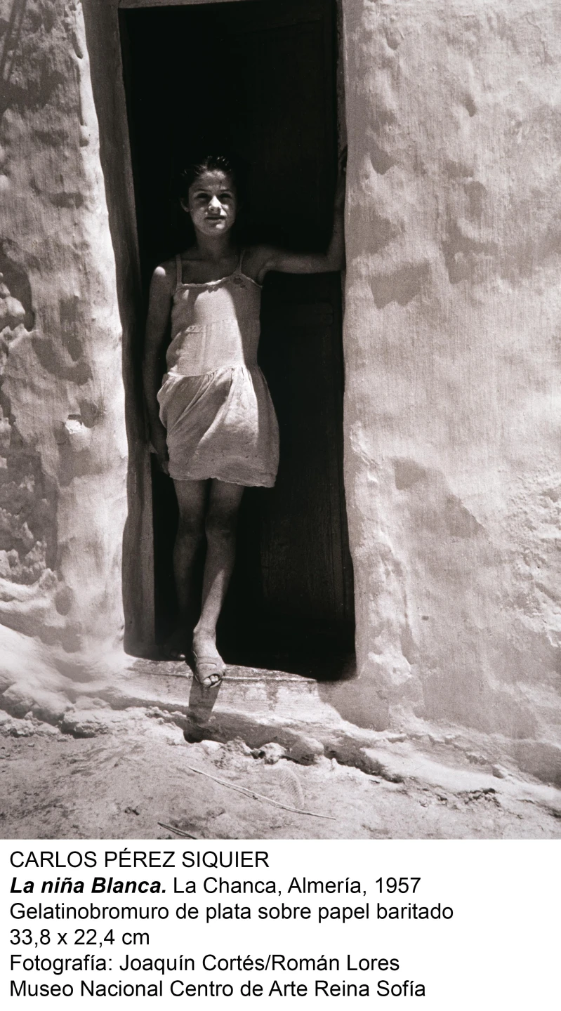 La niña Blanca. La Chanca, Almería, 1957. Pérez Siquier, Carlos