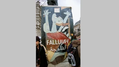 Pancarta con Guernica contra la Guerra de Irak © Patrick John Quinn