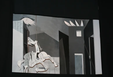Interpretación teatral de Guernica