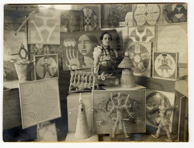 Maruja Mallo en su estudio de Buenos Aires, ca. 1939. Colección particular