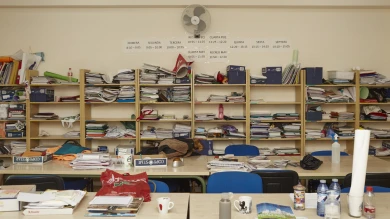 Sala de profesores del IES Pradolongo en el marco del proyecto Una grieta. ¿Y si…?, Madrid, 2021. Fotografía: Bego Solis