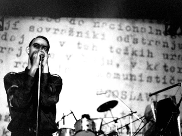 Laibach en la XII Bienal de Música de Zagreb 1983. Fotografía: Ranko Borovecki