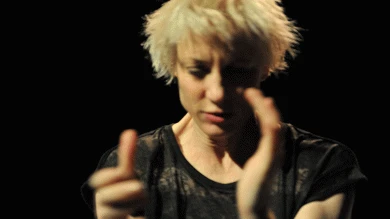Meg Stuart, An evening of solo works [Una velada de solos], 2018. Fotografía: © Giannina Urmeneta Ottiker