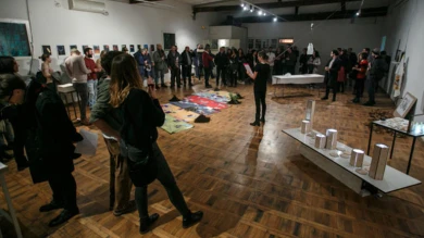 Vista de la exposición Edge Effects, KC Grad de Belgrado (Serbia), 2017. Fotografía: Dusica Stojanovic