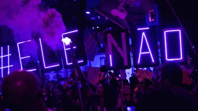 Multitudinaria movilización feminista convocada por el movimiento ciudadano "Ele Nao" (Él no) en contra del candidato presidecial, Jair Bolsonaro. Sau Paulo, 2018. Fuente: Latin Archive