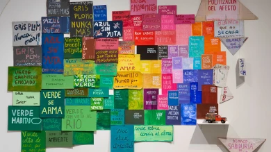 Colectivo Cromoactivismo en la exposición Giro gráfico. Como en el muro la hiedra, 2022. Museo Reina Sofía
