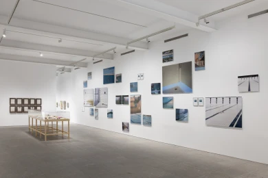 Vista de la Sala 8: ¿Qué le hace el sida al arte? 