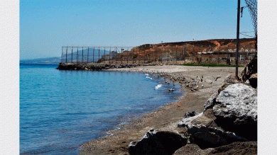 Playa del Tarajal, Ceuta, valla fronteriza con Marruecos, 2018. Fotografía Red Solidaria de Acogida