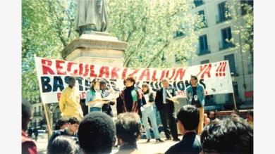 Imágenes de concentración contra la Ley de Extranjería, abril de 1991, Madrid. Fotografía: Rose Maloka