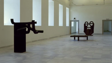 Vista de sala de la exposición. Referencias: un encuentro artístico en el tiempo, 1986