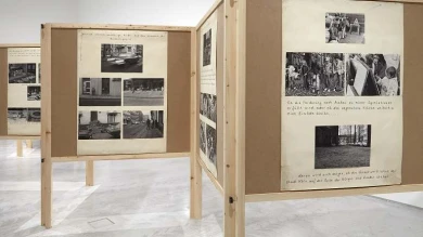 Vista de sala de la exposición Aún no. Sobre la reinvención del documental y la crítica de la modernidad, 2015