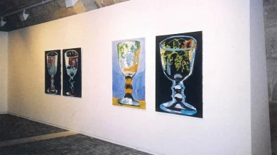 Vista de sala de la exposición. Juan Navarro Baldeweg. La copa de cristal, 2004