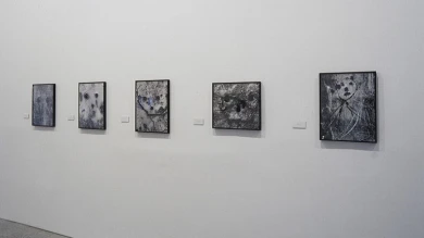 Vista de sala de la exposición. Brassaï. Del surrealismo al informalismo, 1994