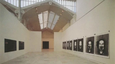 Vista de sala de la exposición Confrontaciones. Arte último británico y español, 1991