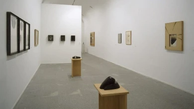 Vista de sala de la exposición. Pepe Espaliú, 2003