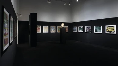 Vista de sala de la exposición. Roberto Jacoby, el deseo nace del derrumbe, 2011