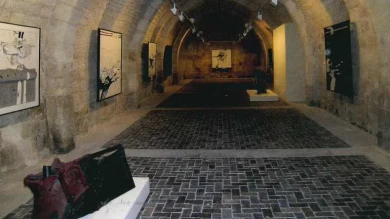 Vista de sala de la exposición. Millares en Silos, 2005