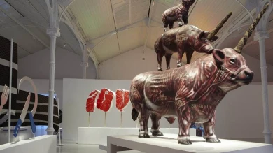 Vista de sala de la exposición. Miralda. De gustibus non disputandum, 2010