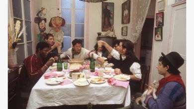 Faustí Llucià, fotografía de José Pérez Ocaña y amigos para el suplemento dominical El periódico, 1982. © Faustí Llucià Figueras, VEGAP, Madrid, 2024