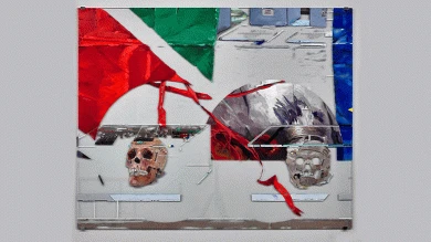 Untitled (Human Remains in Berlin) [Sin título (Restos humanos en Berlín)], 2014-2015, Óleo sobre cristal © Dierk Schmidt, VEGAP, Madrid, 2018