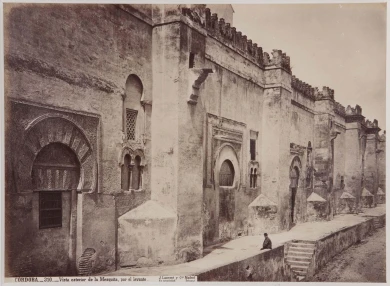 DE01868