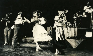 Grupo Cultural Yuyachkani. Los músicos ambulantes, 1984. Cortesía del Hemispheric Institute