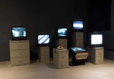 Wolf Vostell. 6 TV Dé-Coll / age, 1995