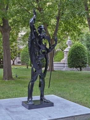 PABLO GARGALLO. Grand Prophète (Gran Profeta), 1933. Bronce patinado, 236 x 75 x 45 cm. Museo Nacional Centro de Arte Reina Sofía. Archivo fotográfico del Museo Reina Sofía