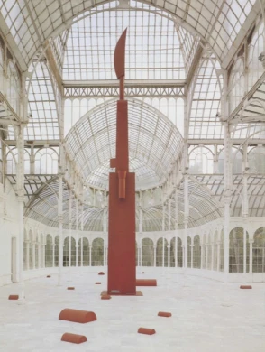 Vista de sala de la exposición. Miquel Navarro. Minerva Paranoica, 1989